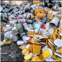 大量回收各种涂料桶，垃圾桶