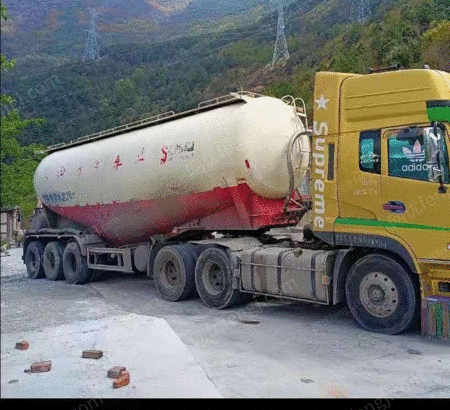 二手水泥罐车出售