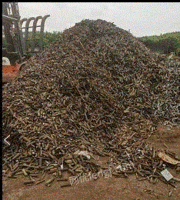 大量回收废钢铁，钢筋颗粒