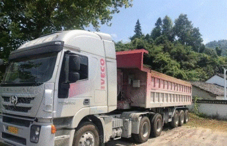 自卸车/翻斗车出售