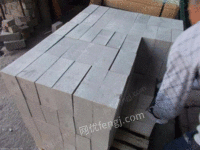Recycling waste white corundum bricks at high price in Henan area