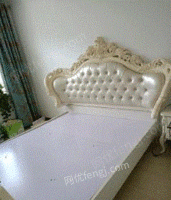 黑龙江大庆常年出售二手欧式床带垫子，配套欧式家具