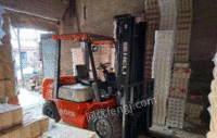 岳阳木材厂厂倒闭转个人二手叉车合力3吨4吨5吨叉车