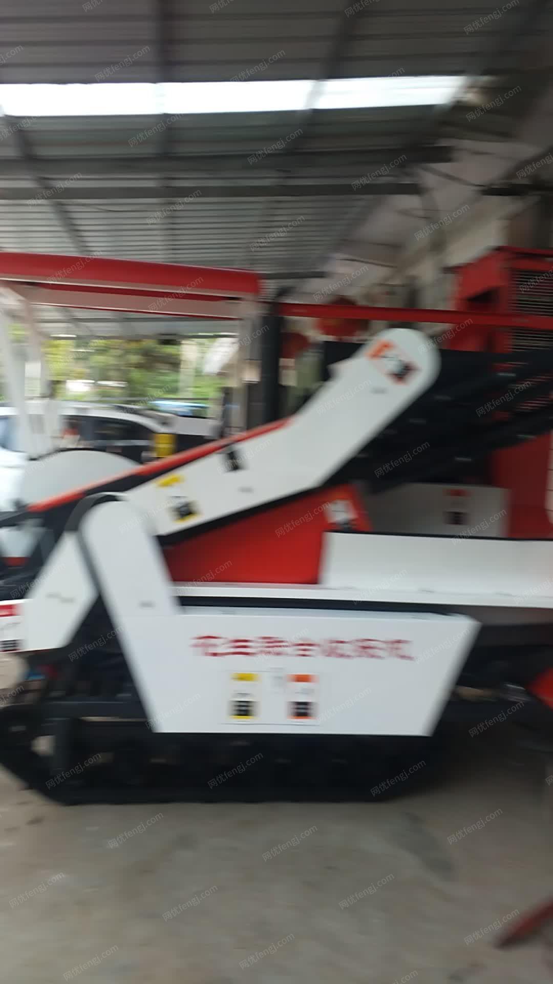 花生联合收获机 视频