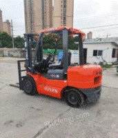 青海西宁因投资重新建厂，3.5吨二手合力叉车低价出售