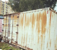 北京顺义区出售集装箱，长5米，宽2米4，高2米8，质量好。