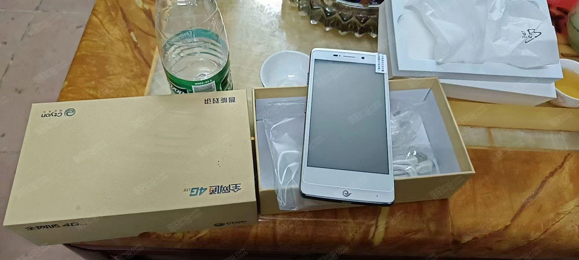 手机价格