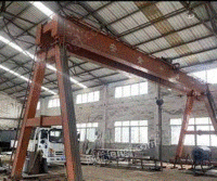 处理5吨双轨龙门吊，跨度11米，总高6米