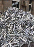 长期大量回收各种废旧不锈钢，管材，板材，型材等