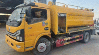 Just got home, a 20-year-old national six Dongfeng Dorica 8 +4 cleaning and sewage suction vehicle