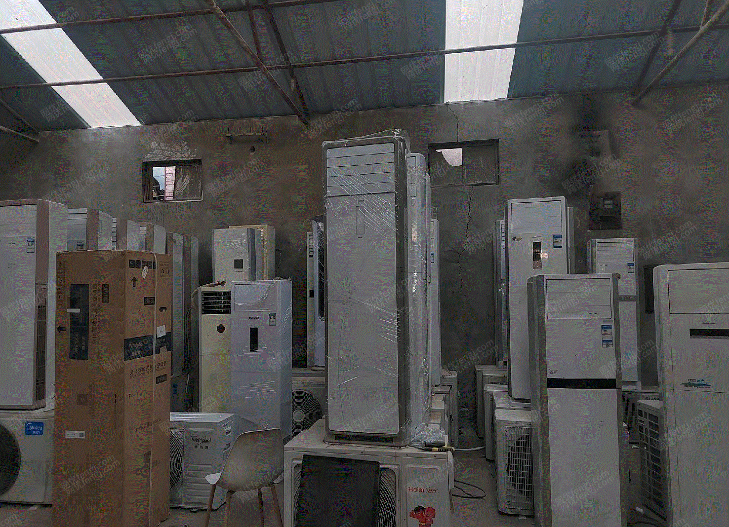 甘肃兰州本人低价处理各种大小空调