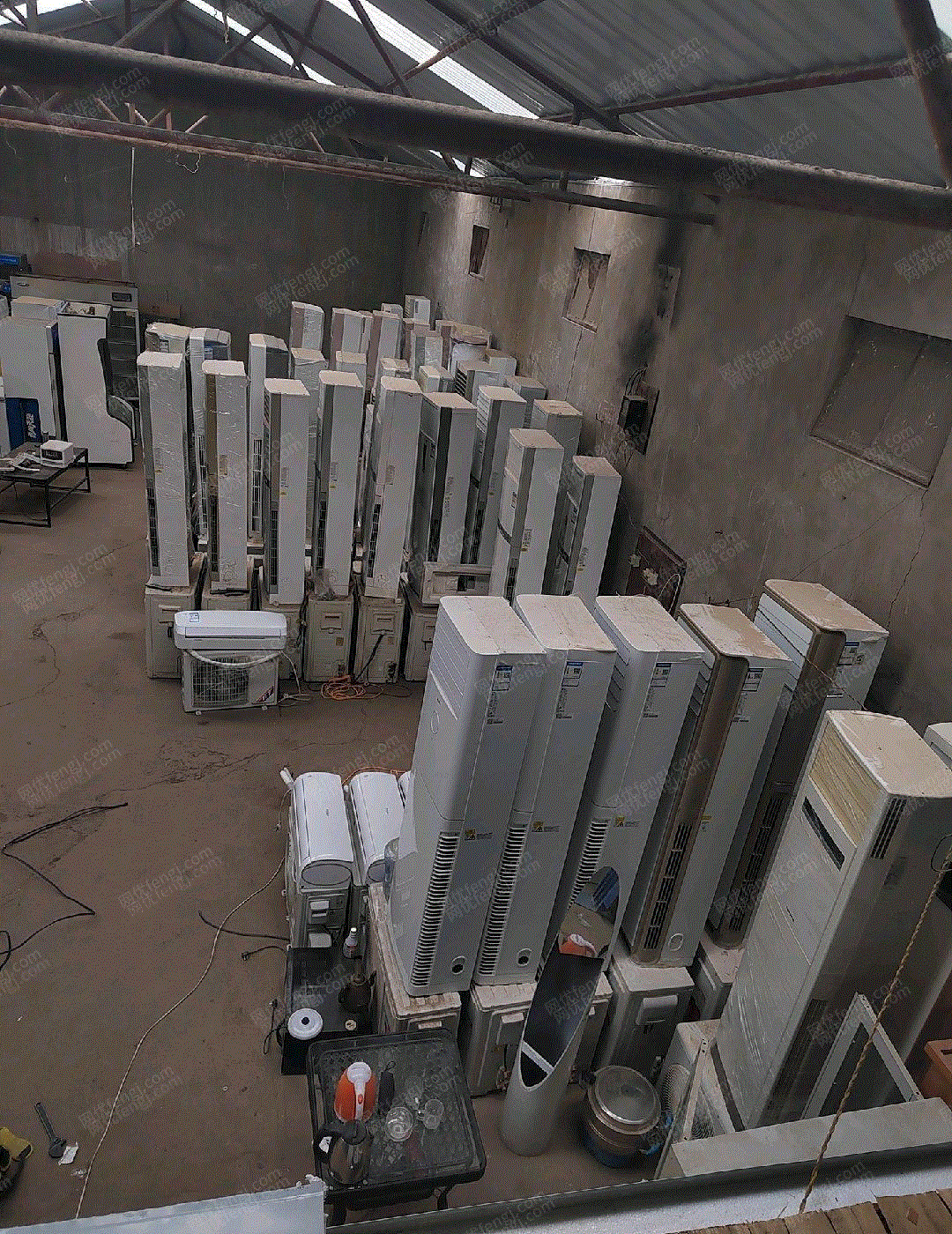 甘肃兰州本人低价处理各种大小空调