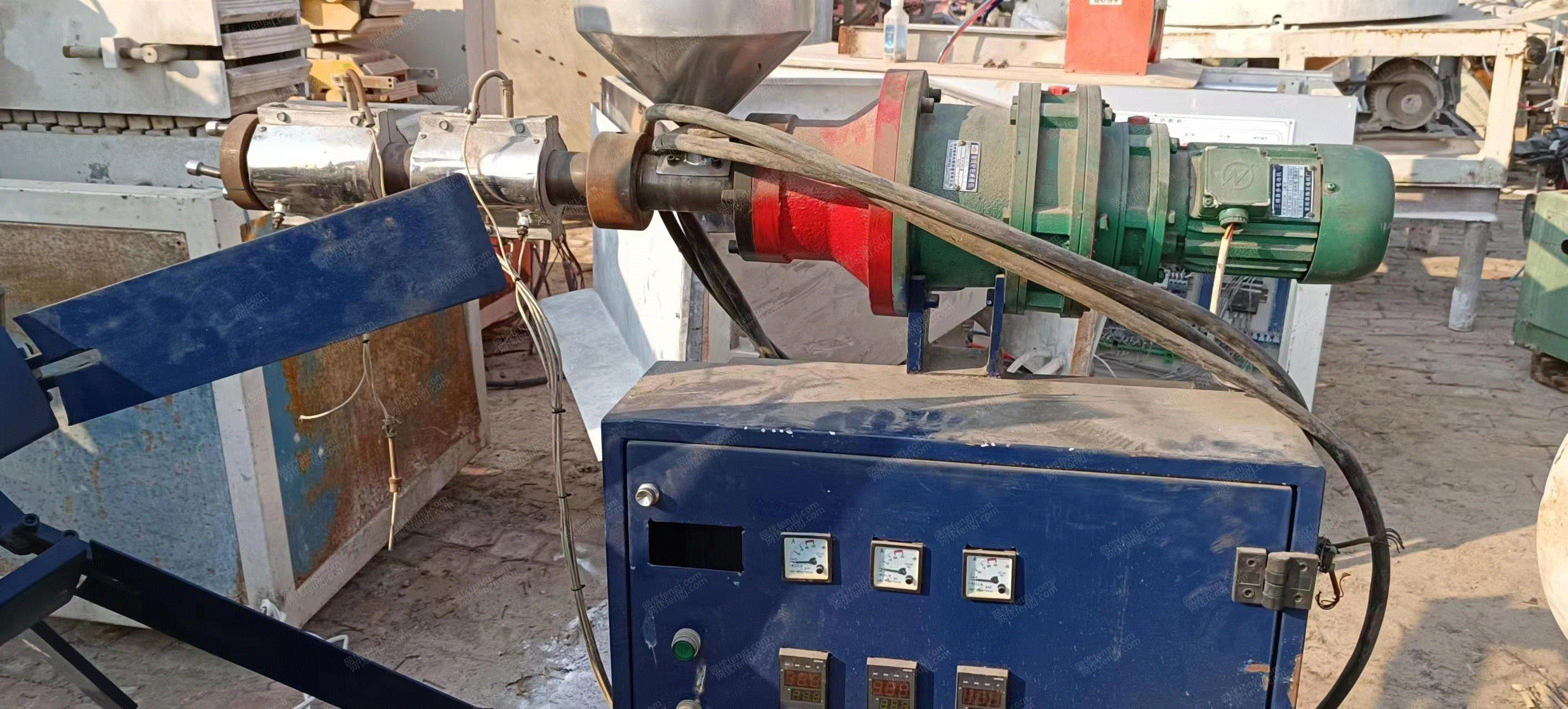 二手擠出片材機出售