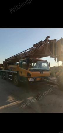 二手汽车吊/随车吊出售