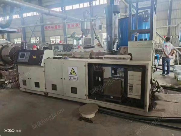 Selling second-hand 400-800 three-layer pipe co extrusion production line