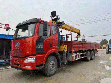 二手汽车吊/随车吊出售