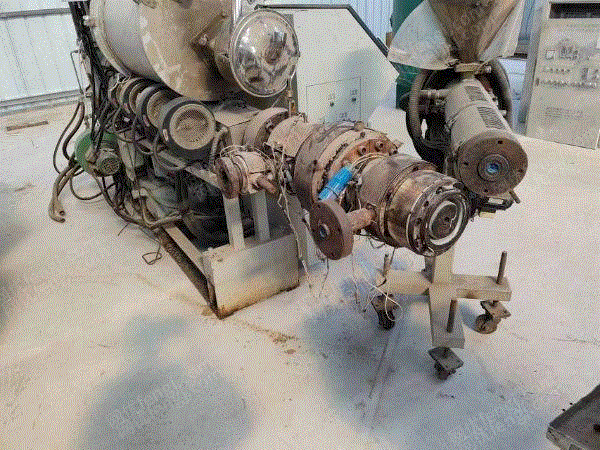 二手?jǐn)D出片材機(jī)價格