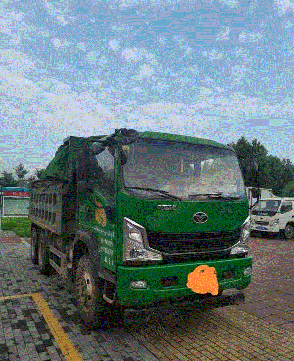 自卸车/翻斗车出售