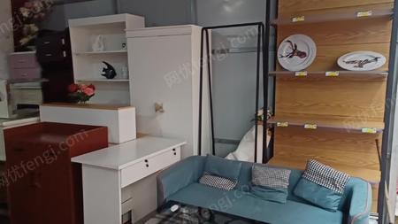 长沙红星旧货市场——办公家具，出租房家具，超市货架，饭店桌椅，空调，冰箱等等。