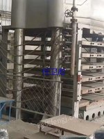 福建泉兴产全新安装未用1650吨，1.5×2.6米板面硫化机，文安库房现货出售