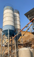 贵州毕节低价转让两台80吨100吨二手水泥罐。