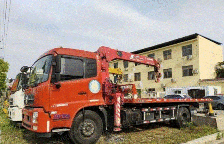 二手汽车吊/随车吊出售