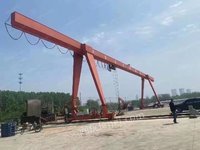 山东泰安出售跨度32米，10吨龙门吊