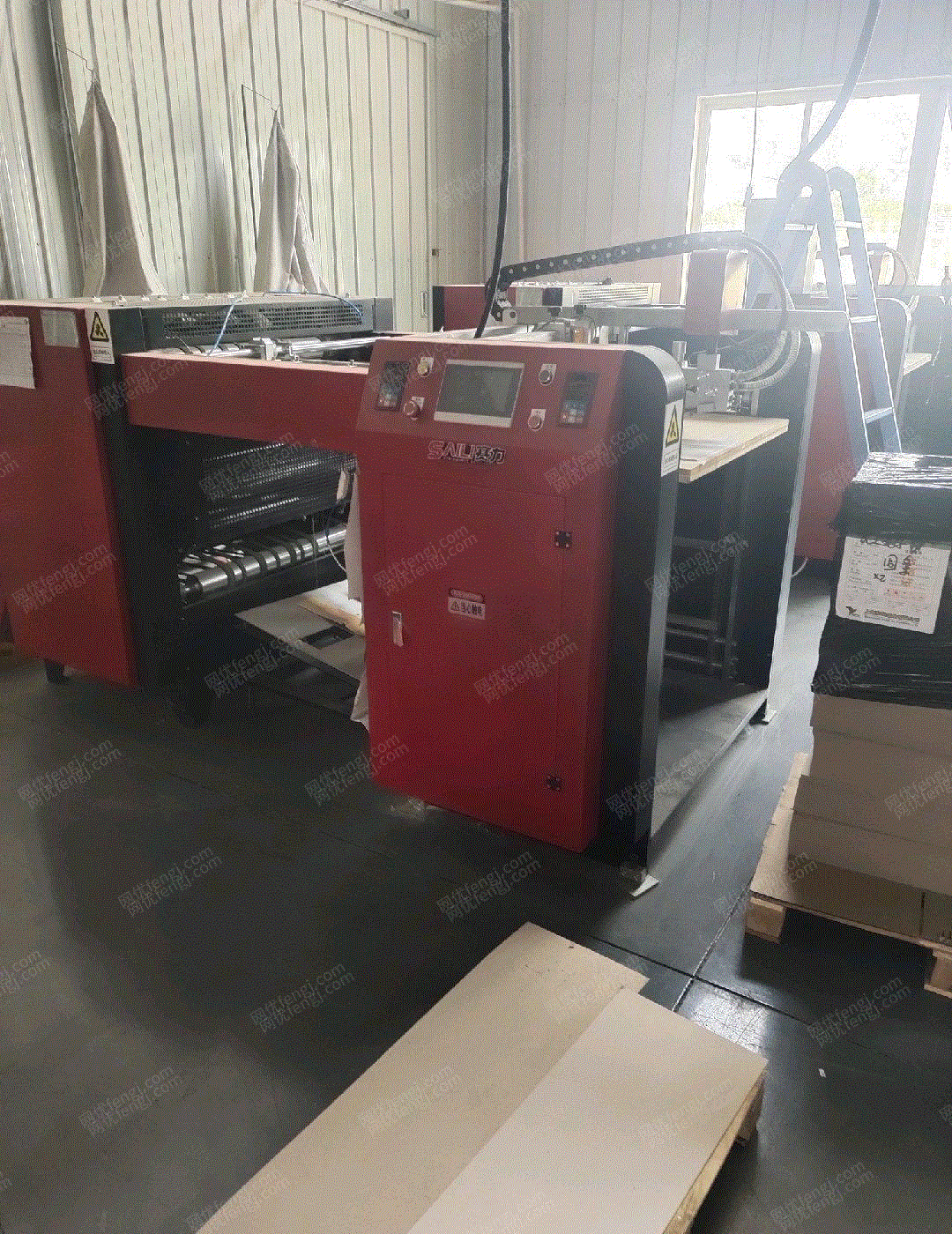 二手家具生产设备出售