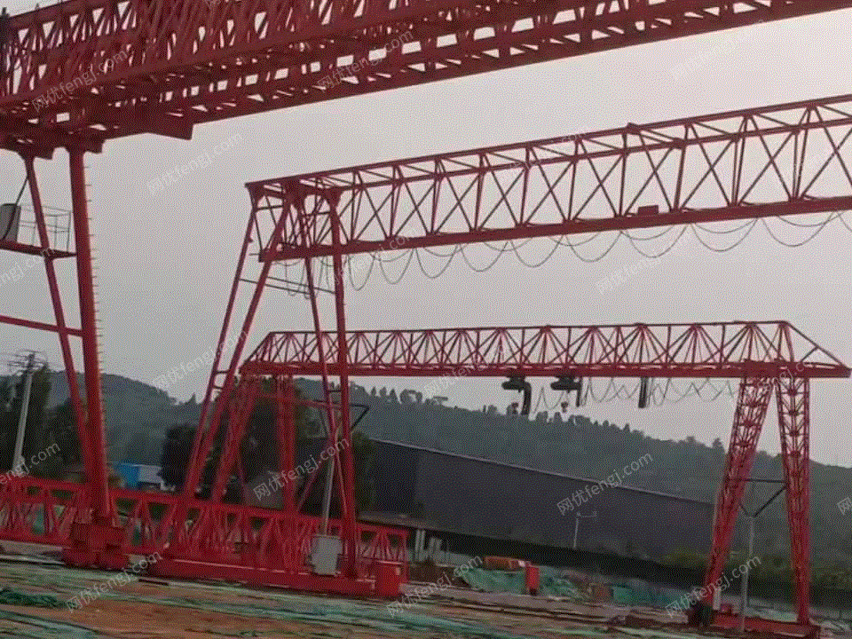 转让龙门吊多台 视频