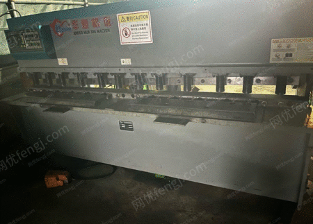 二手剪板机出售