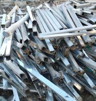 大量回收各种废钢，废铁，废手机
