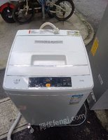 江苏南京出售一台全自动95成新洗衣机。成色新效果好。