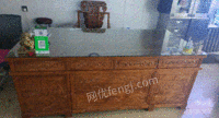 黑龙江哈尔滨实木老板桌大气上档次，2米1米长，实木茶台，出售