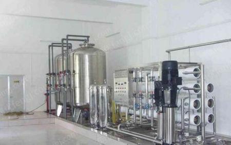 二手成型设备出售