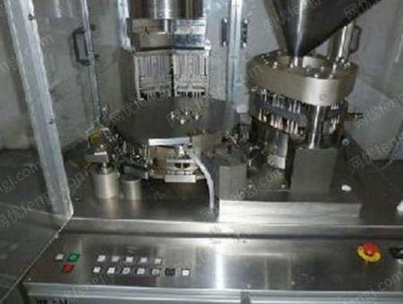 二手成型设备出售