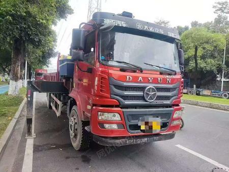 二手汽车吊/随车吊出售