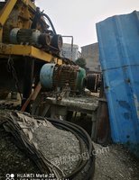 湖北襄阳水泥管生产设备+模具+行车等整厂转让