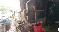 淮北饲料设备一套，500斤搅拌机，260颗粒机等