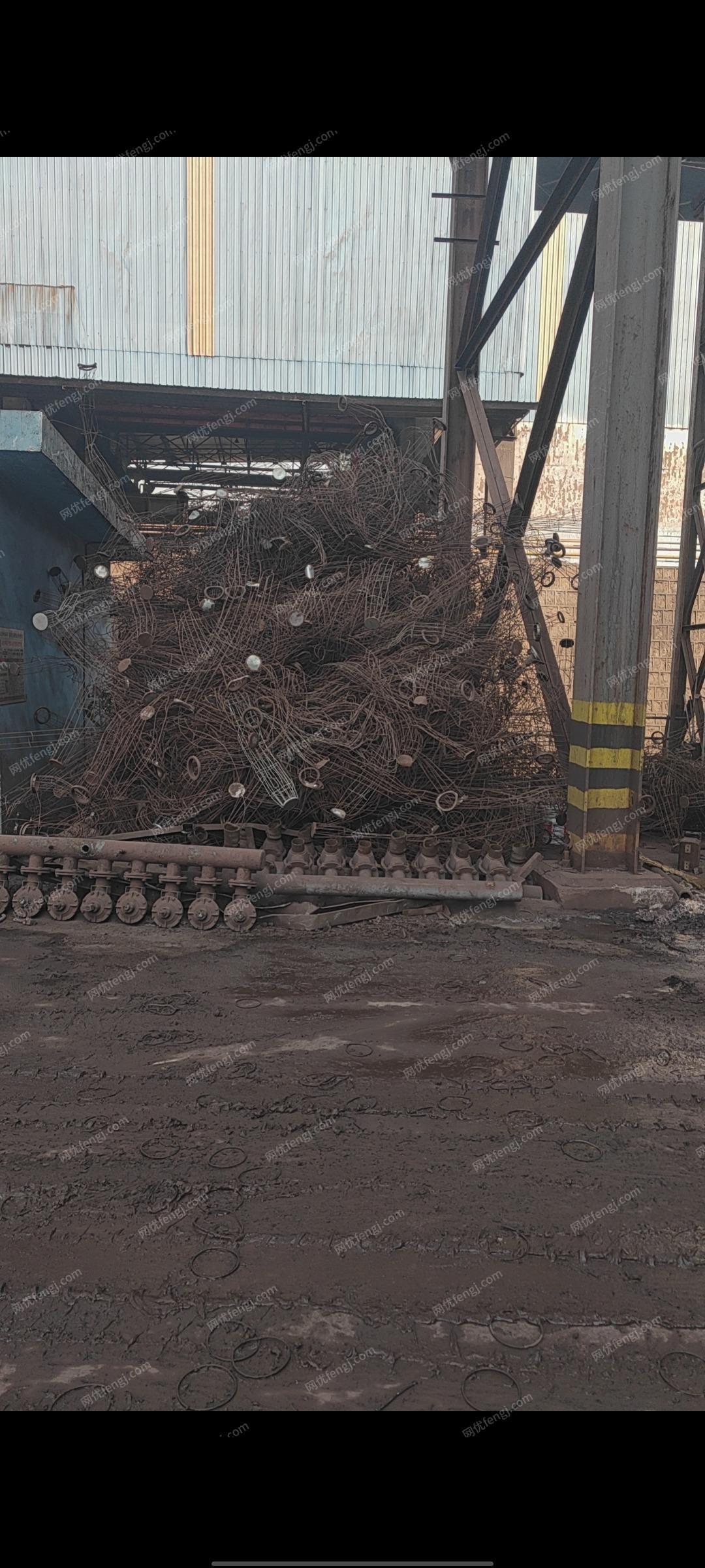 拆迁商供应供应铁丝网100吨　防尘布袋100多吨　在云南玉溪