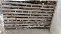 工地出售3米钢管400-500根，4*6方管500根，铁皮200张