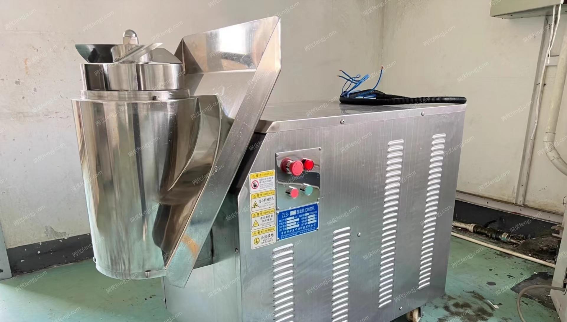 浙江嘉兴出售热风循环烘箱，YK160摇摆式颗粒机
