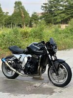 5月25日川崎Z750摩托车改复古风格M4排气四缸电喷水冷发动机无手续仅供收藏处理招标
