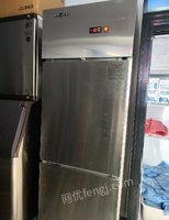 江苏淮安二手奶茶店设备转让，需要的电话联系，制冰机，冷藏柜，制作台，冷冻柜