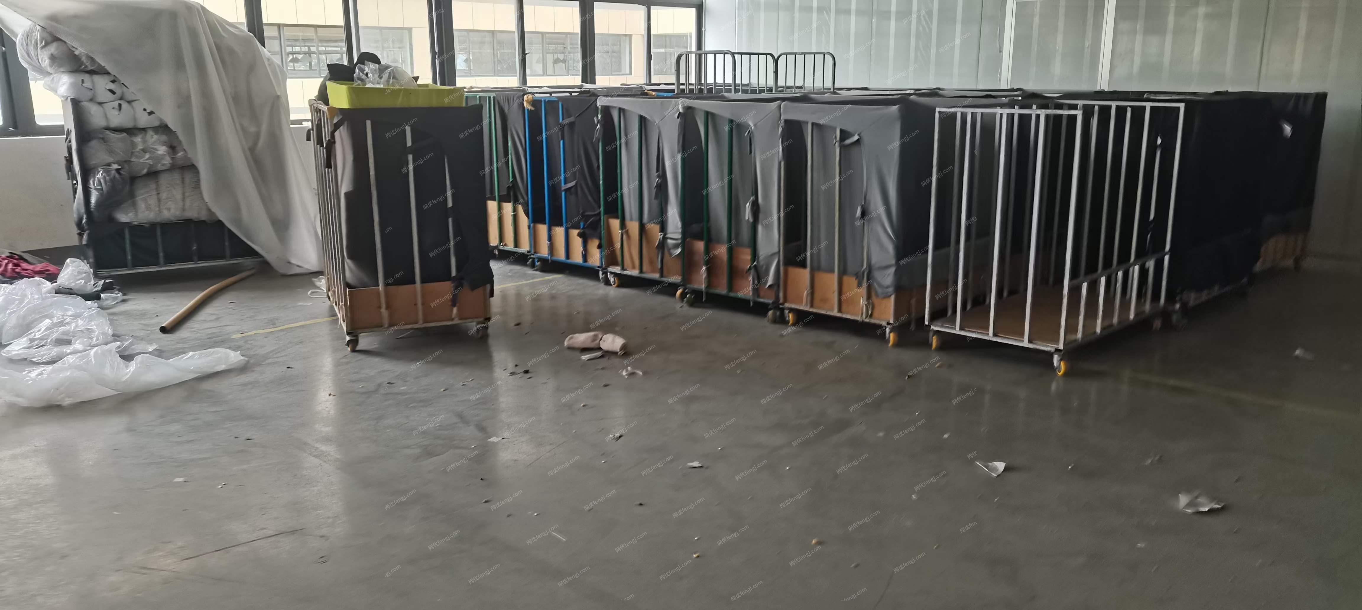 其它服装设备出售