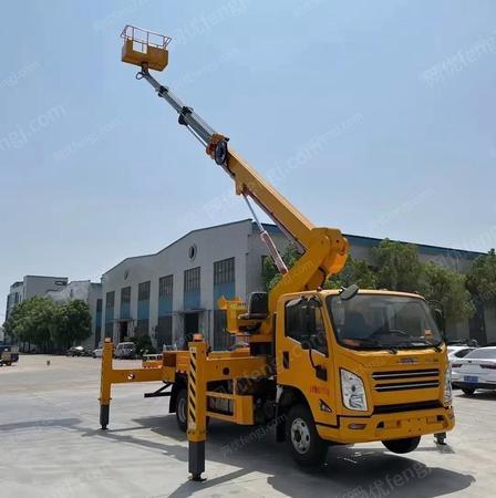 二手汽车吊/随车吊出售