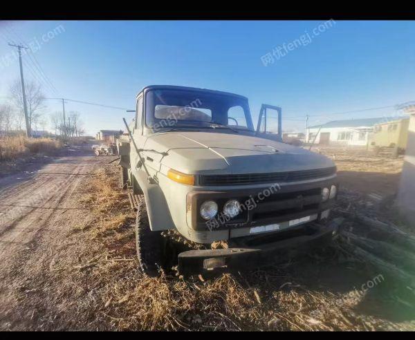 出售几台工程设备，有油罐，小翻斗，搅拌站，房车等