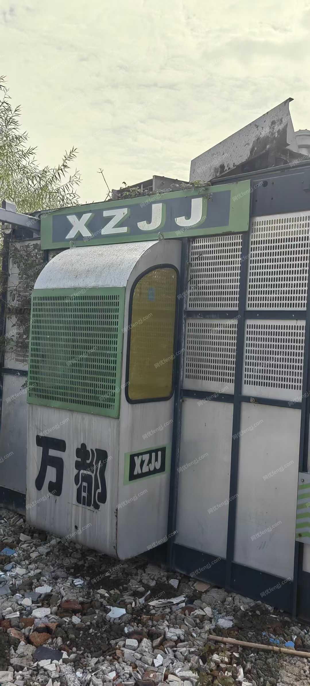 二手建筑施工電梯出售