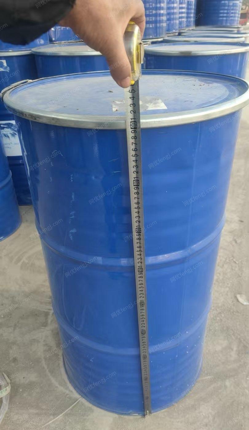 湖北荆门出售500个铁油桶