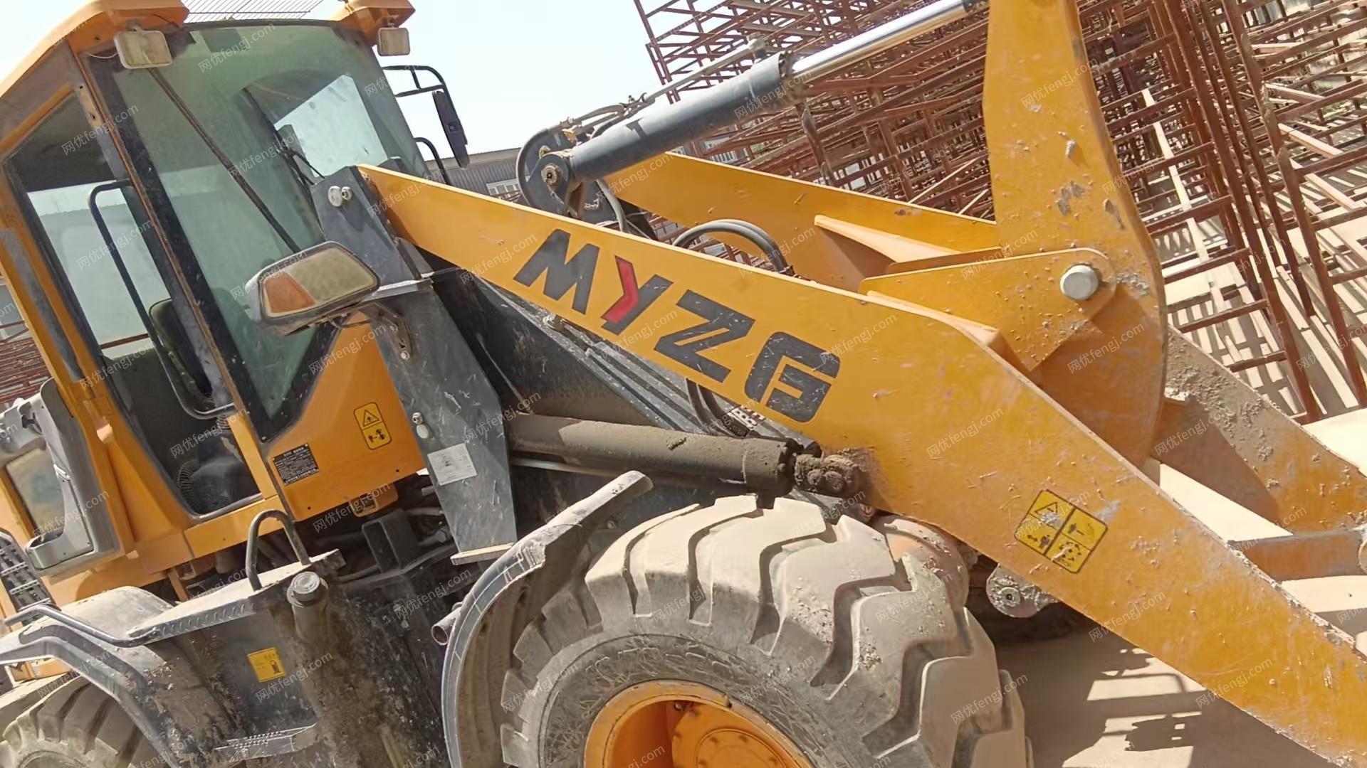 建材厂处理龙工3.5吨叉车2台，明宇935装载机2台，详见图