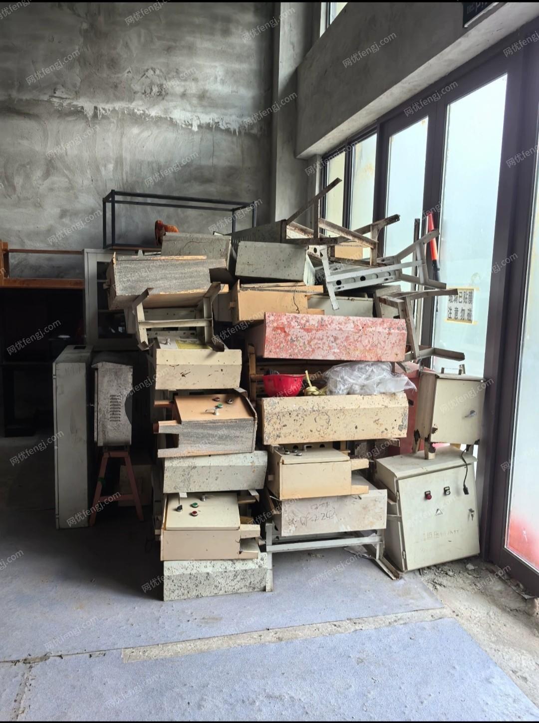 出售：工程项目完工，处理配电箱一批